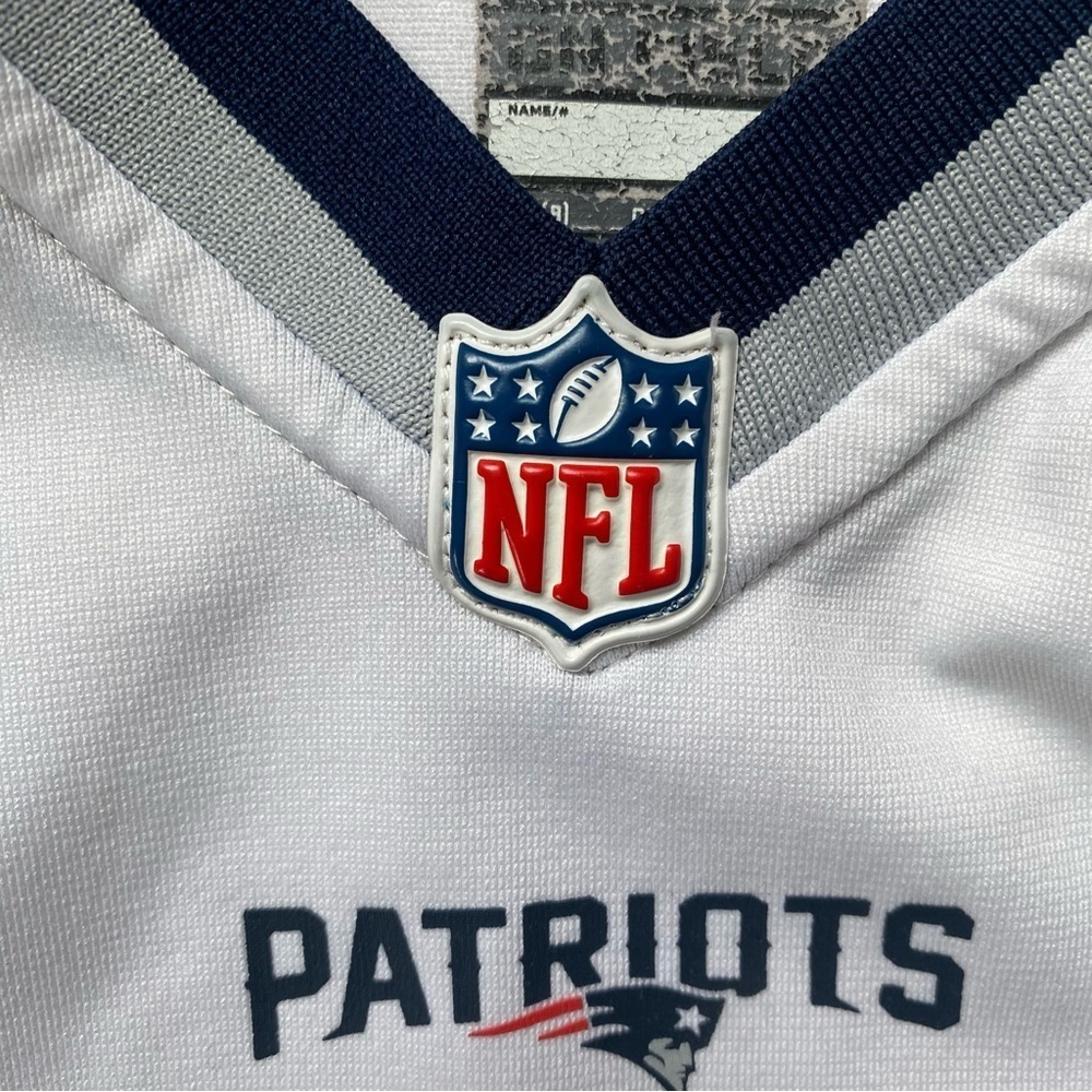 Nike Boys Dont’a Hightower #54 Patriots Jersey | Size Small (8) - Picture 10 of 12